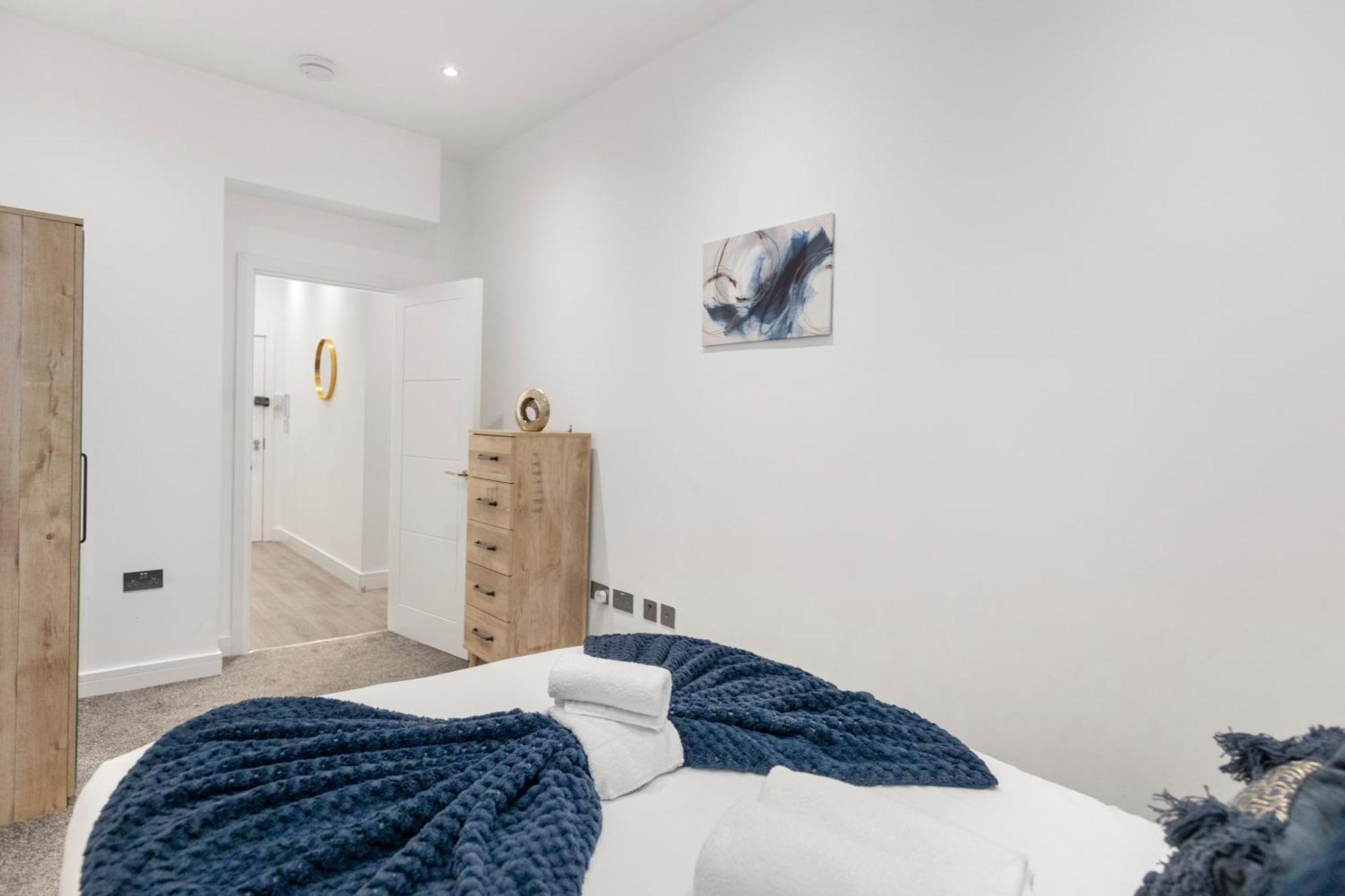 Welcoming And Spacious Apartment- Excellent Location ロンドン エクステリア 写真