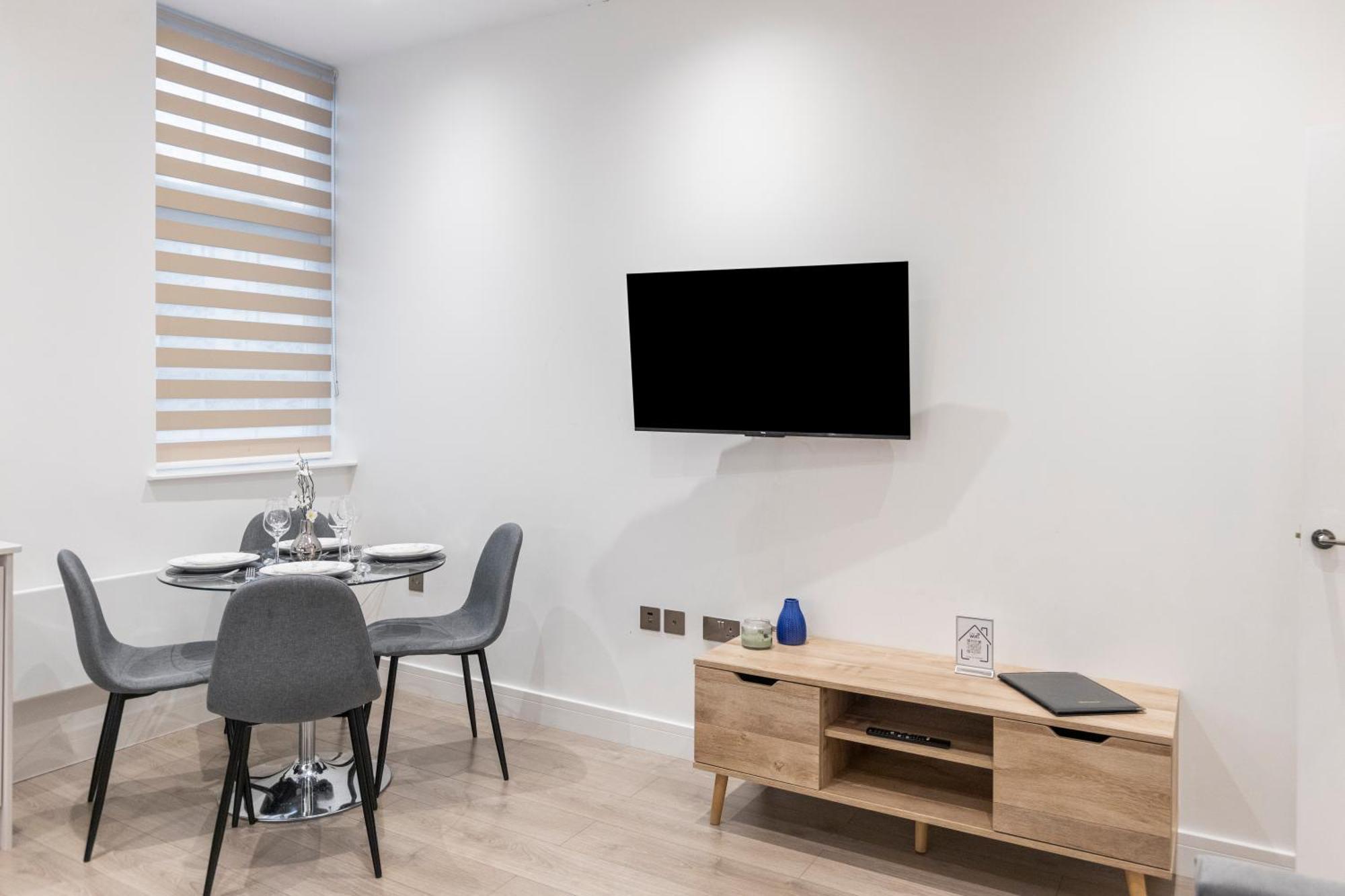 Welcoming And Spacious Apartment- Excellent Location ロンドン エクステリア 写真