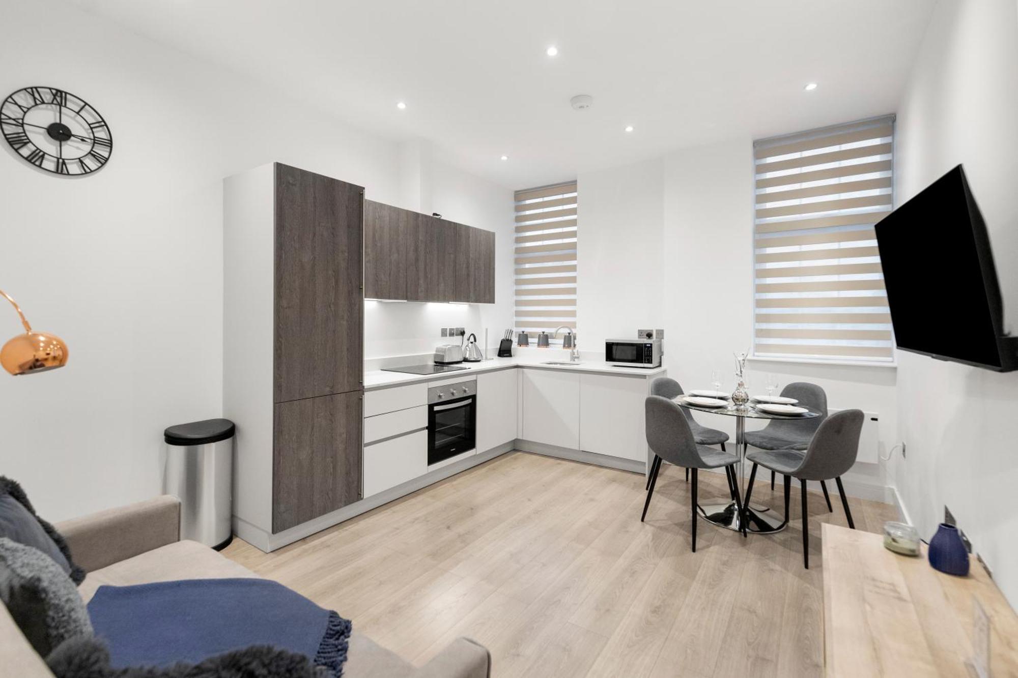 Welcoming And Spacious Apartment- Excellent Location ロンドン エクステリア 写真